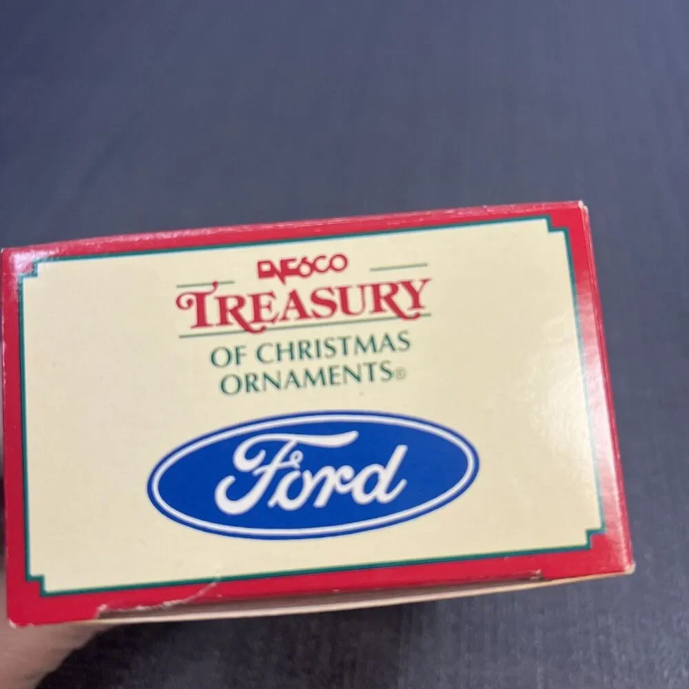 Enesco 1995 Treasury of Christmas Ornament 1955 T-BIRD Ford Thunderbird